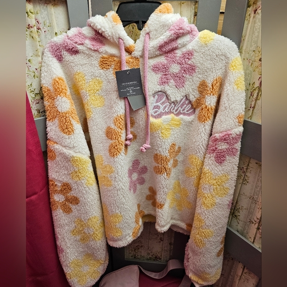 Barbie ❤️FINAL PRICE Pullover Sherpa Floral Top Super Soft - Picture 3 of 7